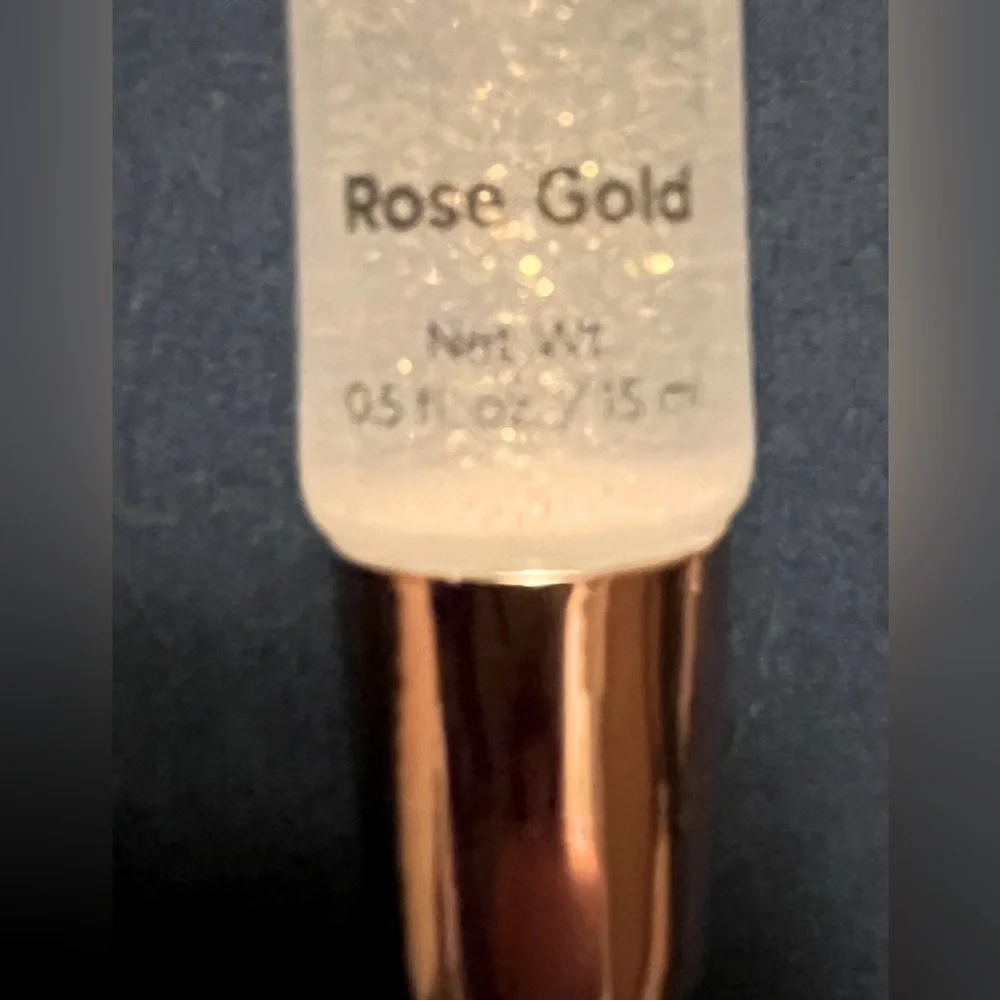 New 2 Pk New York Gold & Rose Gold Will Leave Yr Lips 👄 Fabulous Plump Lips